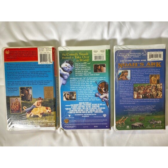 VHS Bundle of 3, Old Yeller, Cats and Dogs, Noah’s Ark - Picture 5 of 8